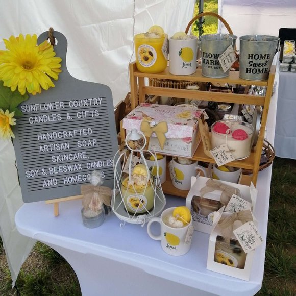 Hand-poured Honeycomb Beeswax Pillar - Picture 8 of 10